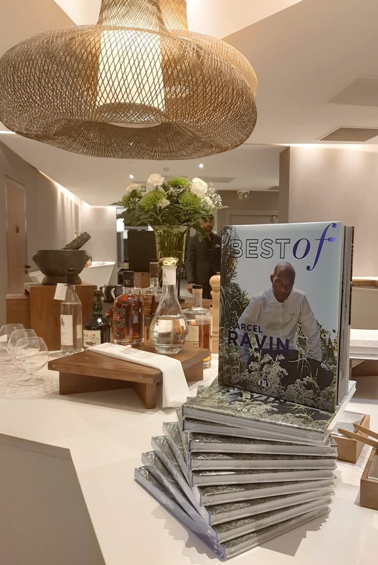 UNE KOUTCHA A LA TABLE DE MARCEL RAVIN