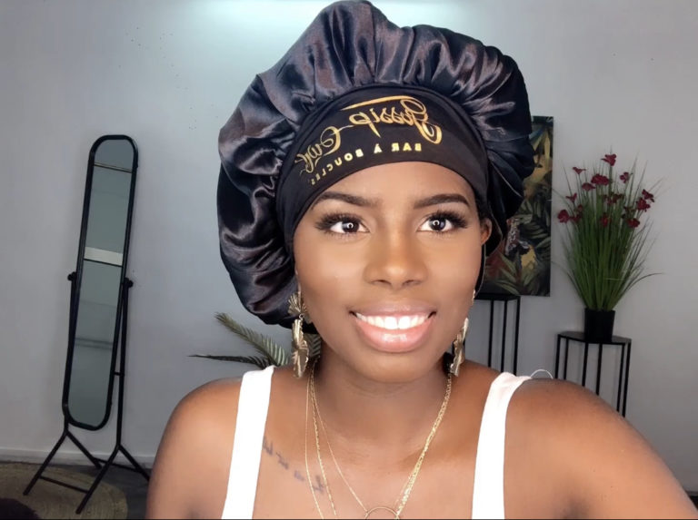Routine Capillaire – Nuit : Le Satin pour une protection maximale