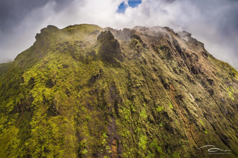 La vieille Dame a ses vapeurs – La Soufrière, Guadeloupe