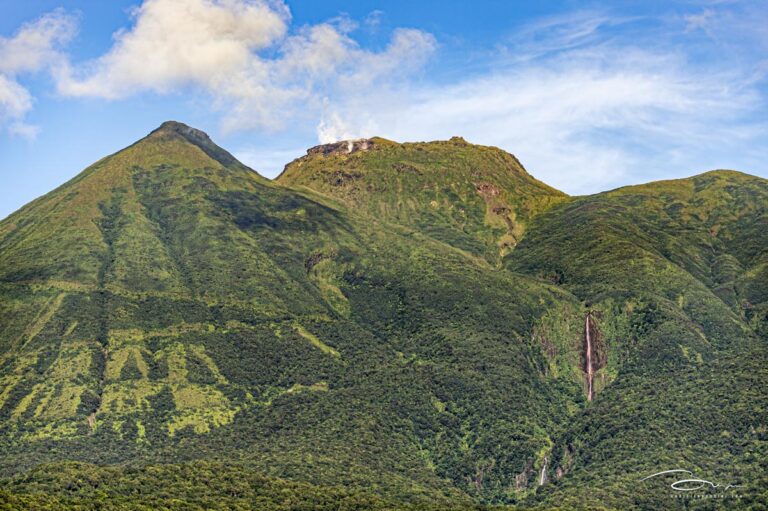 La Soufrière, l’ascension sulfureuse